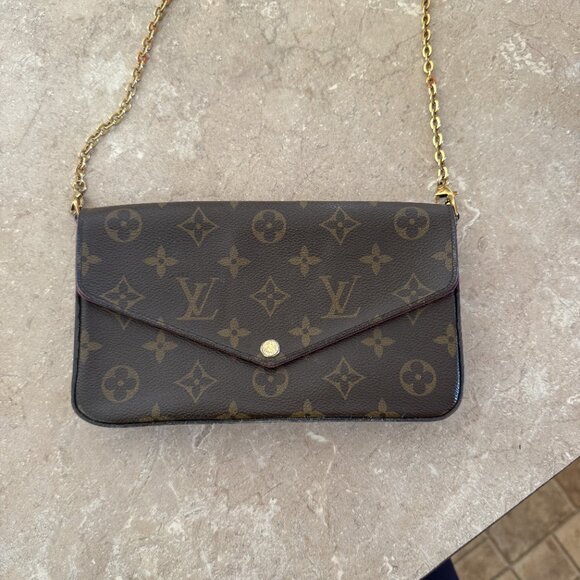 100% Authentic Louis Vuitton Pochette Felicie Monogram - Picture 2 of 10